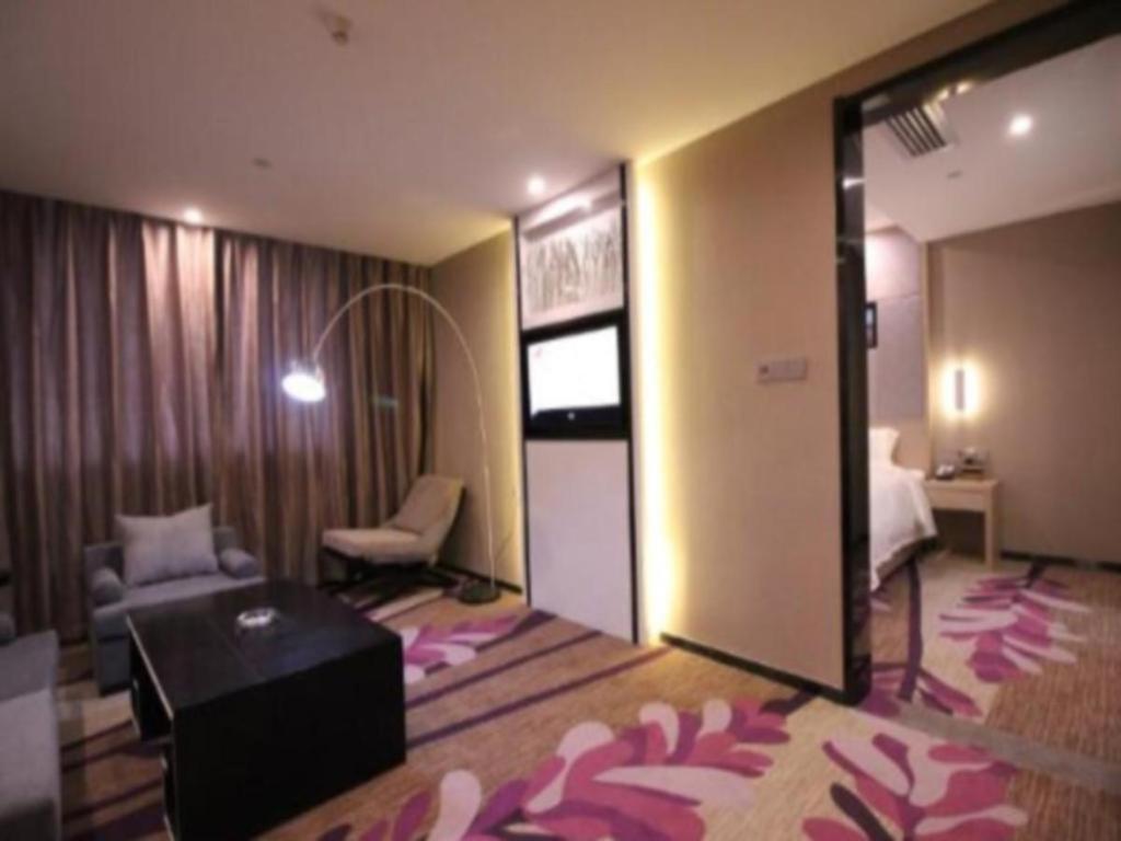 Lavande Hotel Nanchang Ai XI Hu Subway East Station Branch Εξωτερικό φωτογραφία